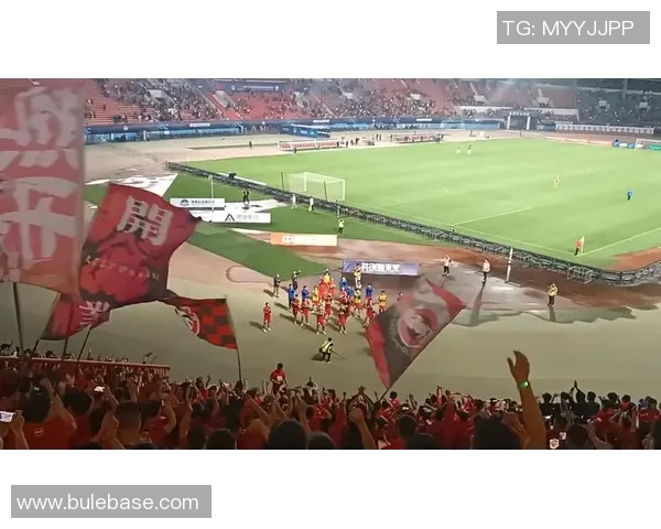 奔向梦想的绿茵场Nike足球广告激励每一个追梦者的心灵之旅